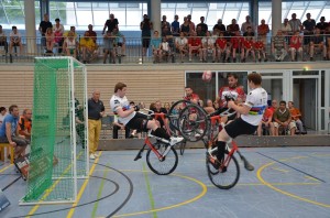 Radball_Weltcup2015_Denkendorf_150606_4_Höchst1_Gärtingen_kompr